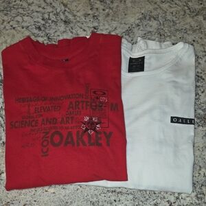 Oakley Red Graphic and White T-Shirt Set